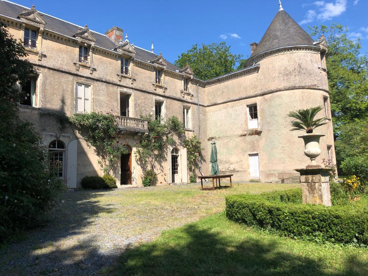 Chateau De La Mothe Saint-Sulpice-en-Pareds Luaran gambar
